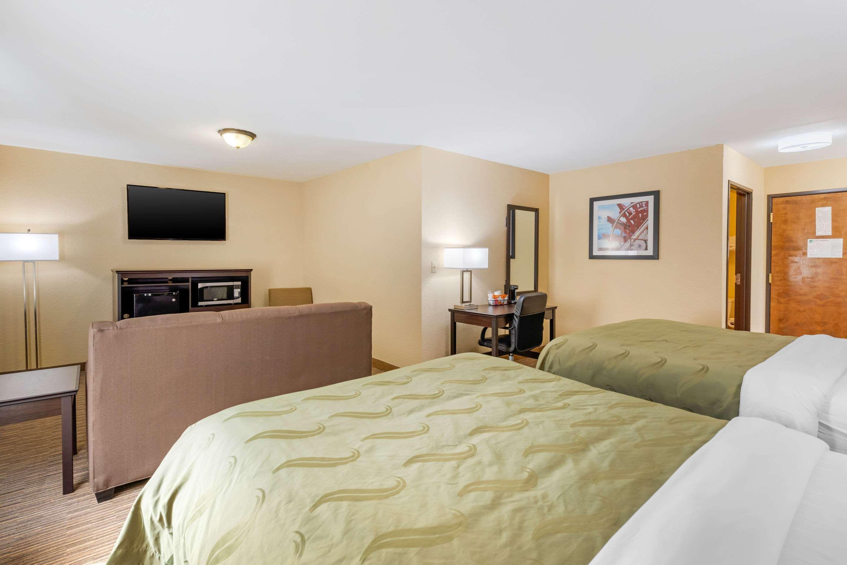 Quality Inn & Suites Brandenburg - Fort Knox Exterior foto