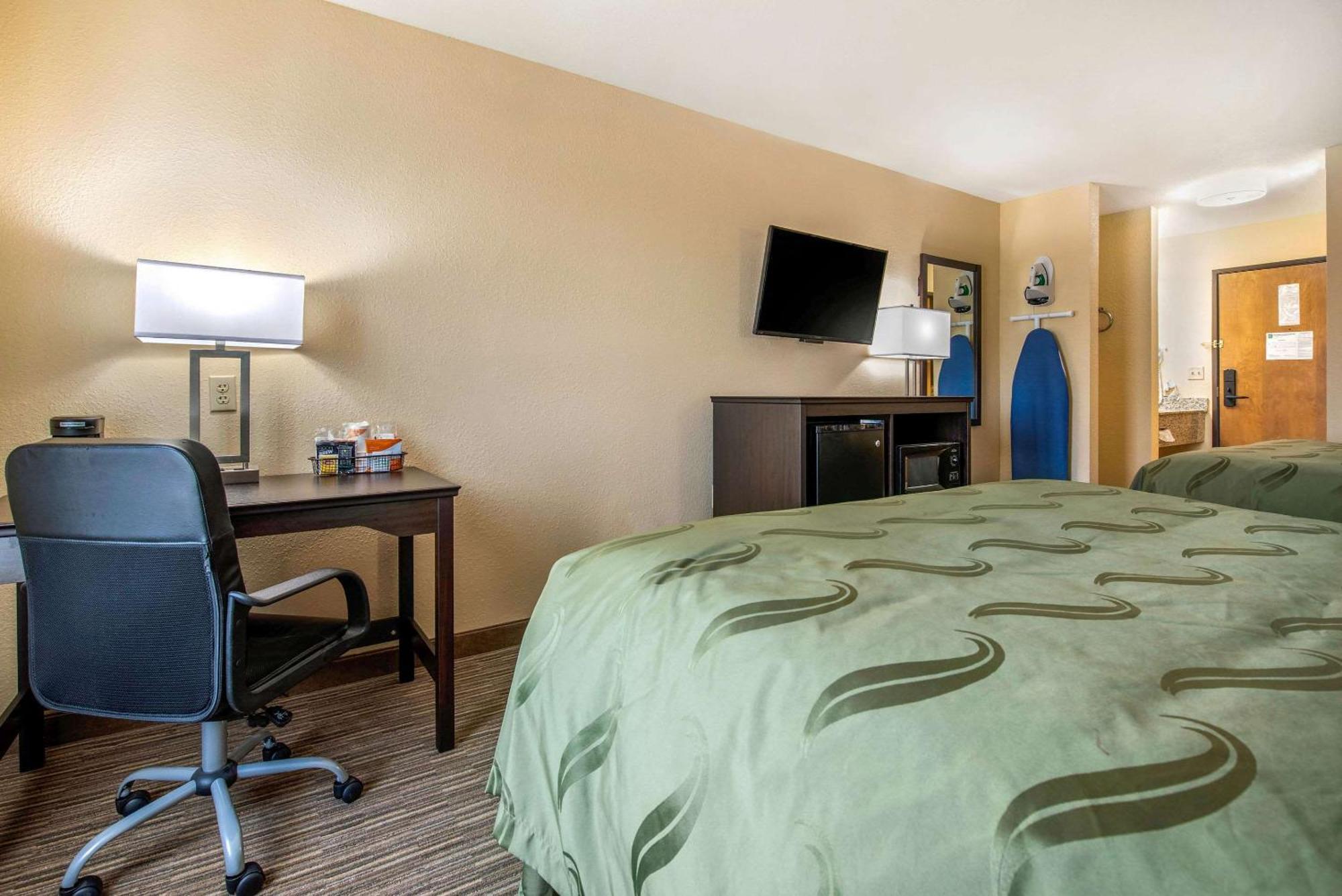 Quality Inn & Suites Brandenburg - Fort Knox Exterior foto
